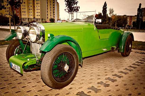 The Evolution of Pre-War Grand Prix Cars: 1920s–1930s